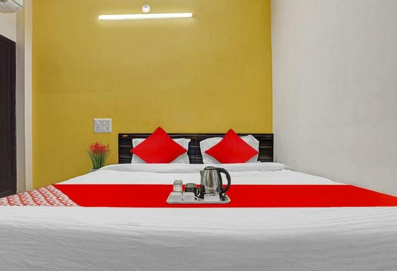 اتاق کلاسیک سه تخته, Flagship Hotel Saksham