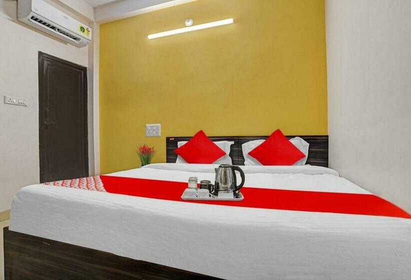 اتاق کلاسیک سه تخته, Flagship Hotel Saksham