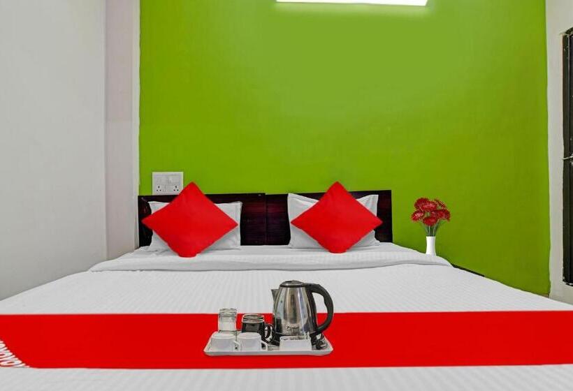 اتاق کلاسیک سه تخته, Flagship Hotel Saksham