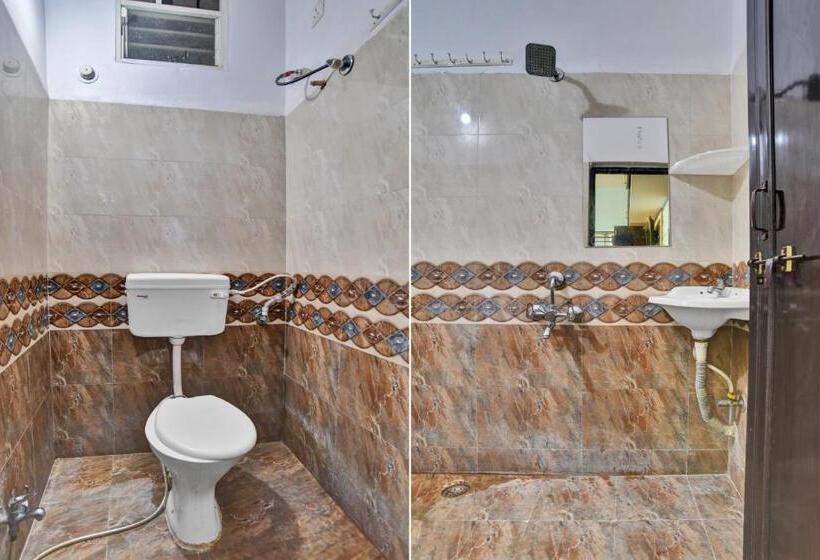 اتاق کلاسیک سه تخته, Flagship Hotel Saksham