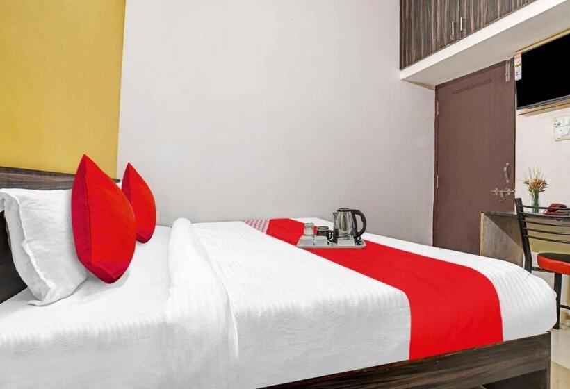 اتاق کلاسیک سه تخته, Flagship Hotel Saksham