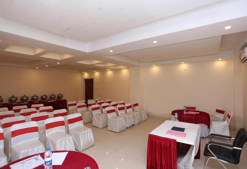 اتاق لوکس با تخت بزرگ, Railview