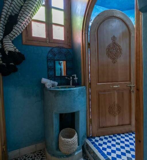 اتاق استاندارد سه نفره, Riad Mosaic