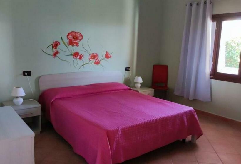 اتاق لوکس با چشم‌انداز دریا, Casa L Ulivariu Affittacamere