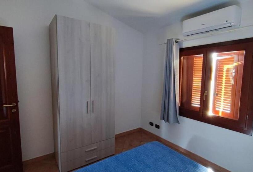 اتاق اکونومی, Casa L Ulivariu Affittacamere