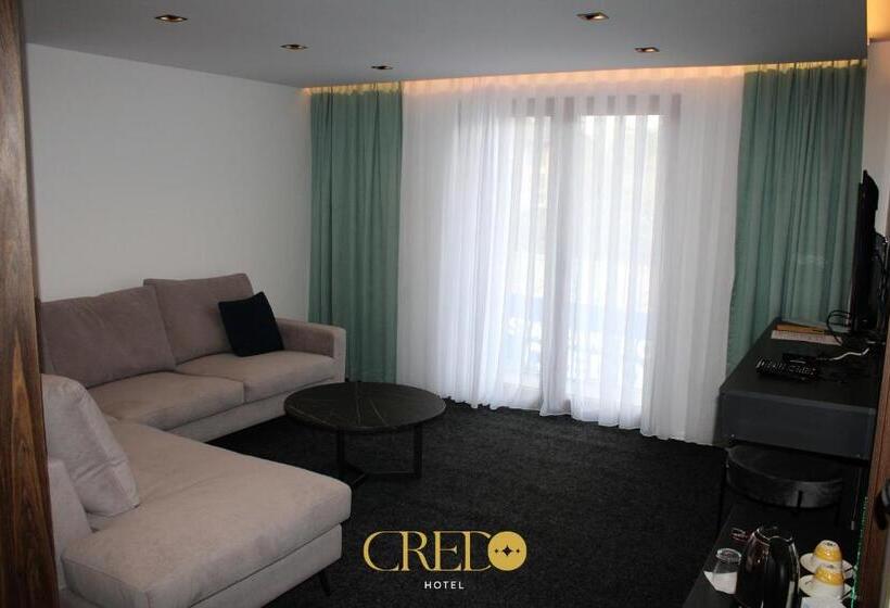سوییت لوکس, Credo