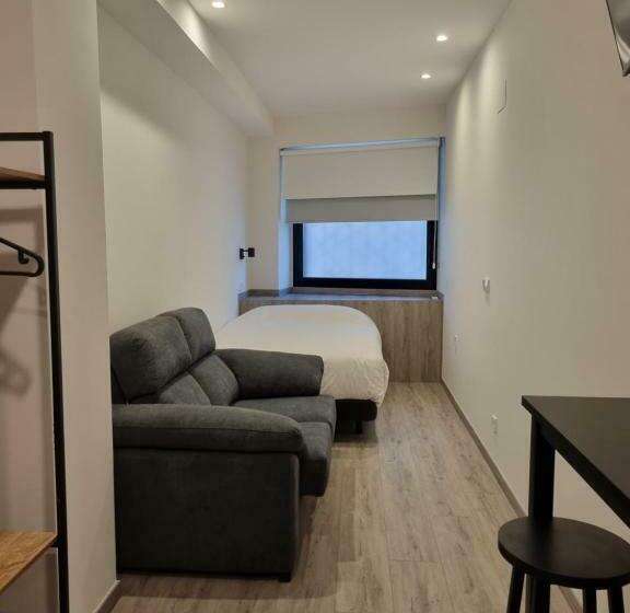 スタンダードスタジオ, Kabialde Apartamentuak