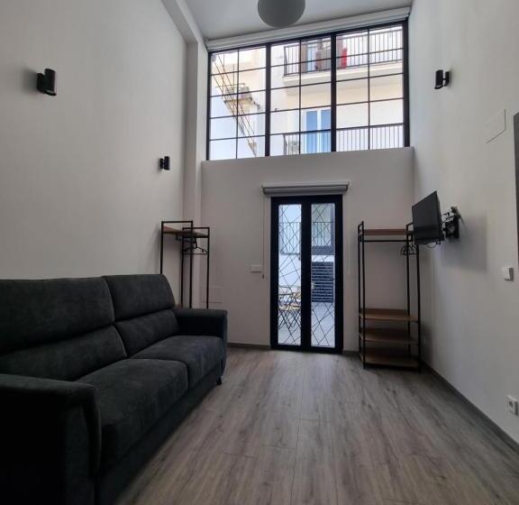 استودیوی استاندارد, Kabialde Apartamentuak