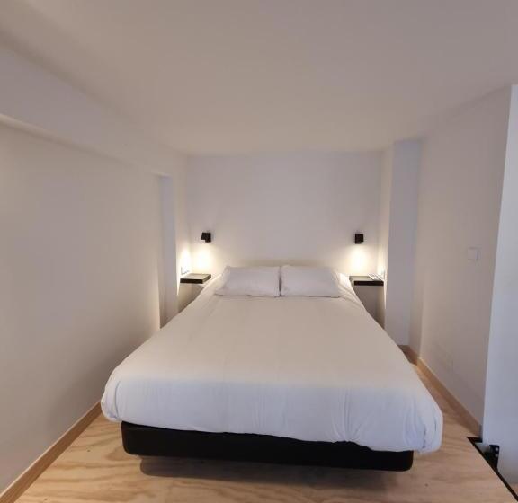 スタンダードスタジオ, Kabialde Apartamentuak
