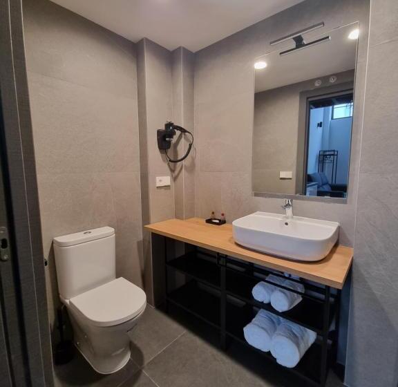スタンダードスタジオ, Kabialde Apartamentuak