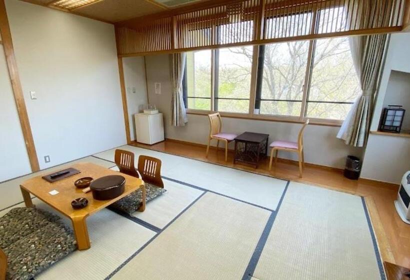 اتاق لوکس خانوادگی, Tabinoyado Yakurai Rinsenkan