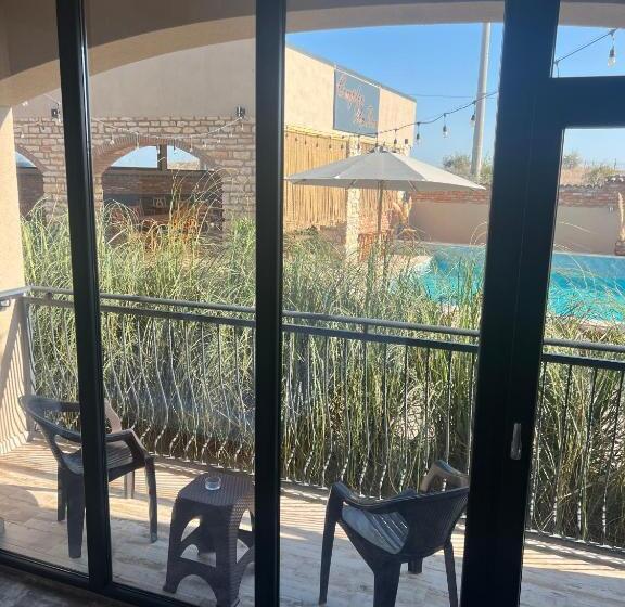 اتاق استاندارد با چشم‌انداز استخر, Complex Popdan
