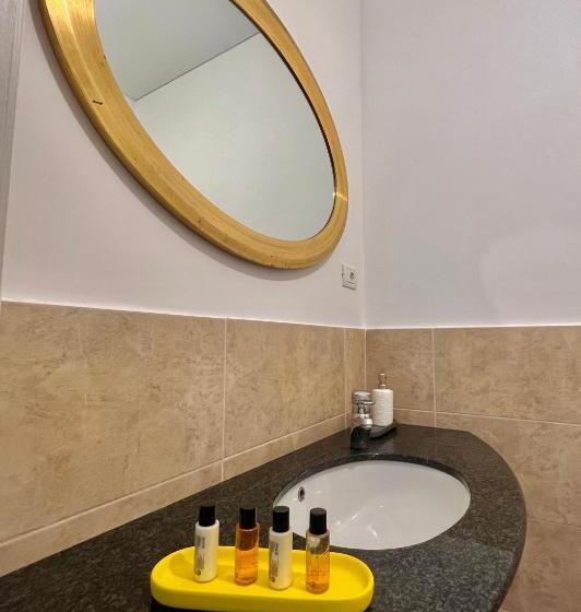 سوئیت جونیور خانوادگی, Complex Popdan