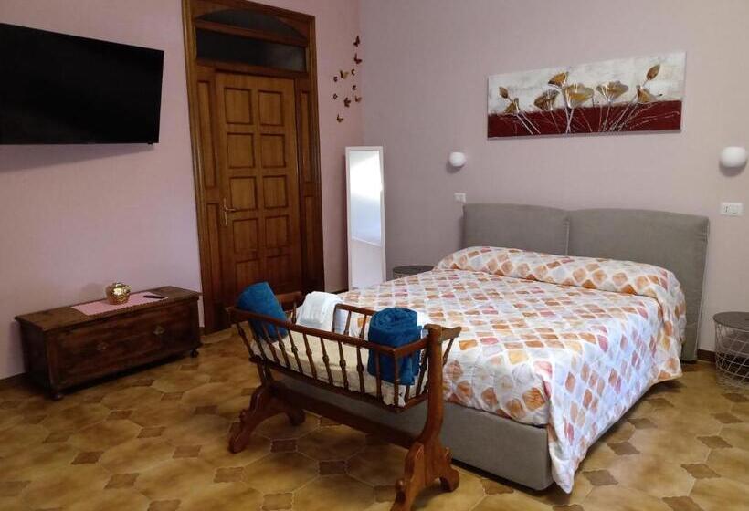 Deluxe Suite King Bed, Ca  Di Renzo
