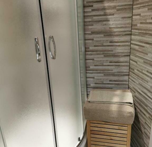 اتاق استاندارد, Affittacamere Sciacchithouse