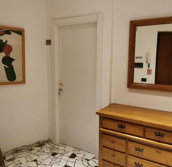 اتاق استاندارد, Affittacamere Sciacchithouse