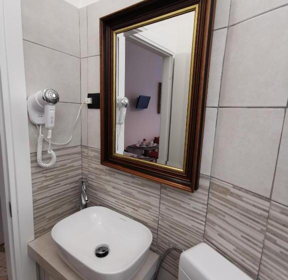 اتاق استاندارد, Affittacamere Sciacchithouse