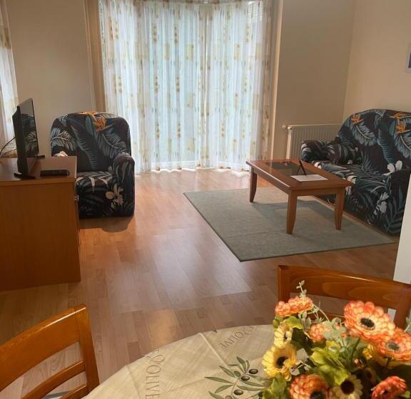 آپارتمان 1 خوابه با بالکن, Garda Wellness Apartmanház
