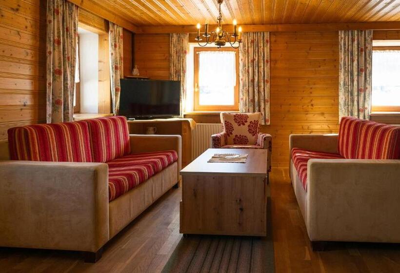 3 Bedroom Suite, Gasthof Zur Post   Hauserwirt