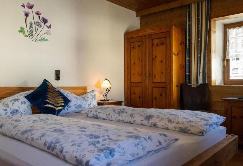 3 Bedroom Suite, Gasthof Zur Post   Hauserwirt