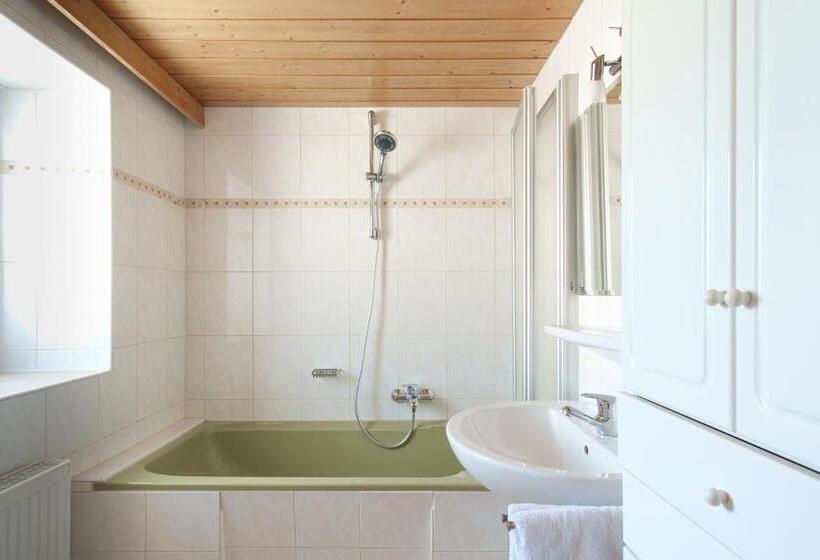 3 Bedroom Suite, Gasthof Zur Post   Hauserwirt