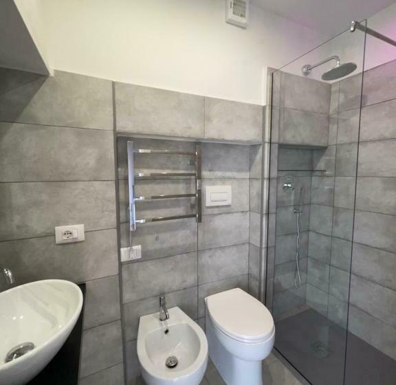اتاق لوکس با بالکن, Off House Borgo Suite, Nettuno   2025 Giubileo