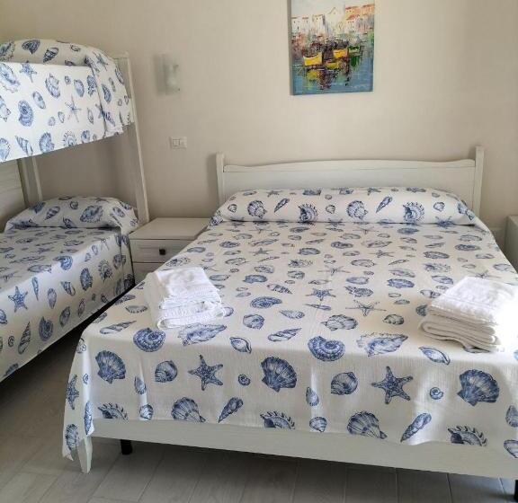 اتاق استاندارد چهار تخته, B&b Il Sorriso Di Monica