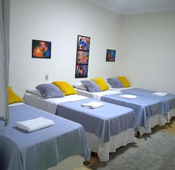 اتاق خانوادگی, Acomodações Anfitriã