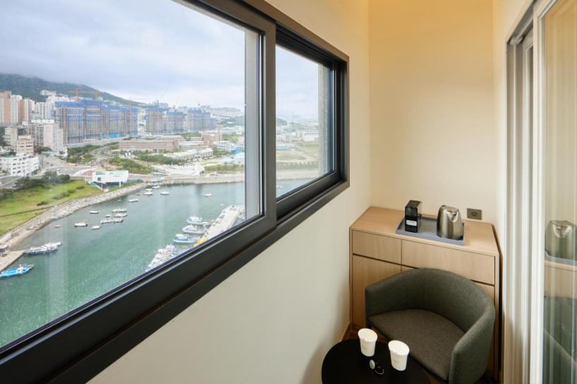 带大床的豪华间, Citadines Connect Hari Busan