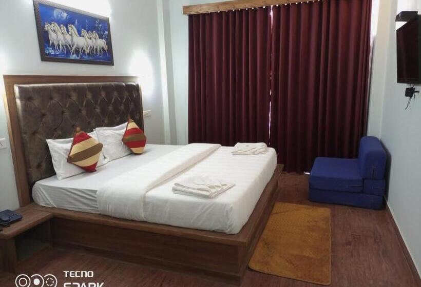 اتاق استاندارد با بالکن, Treebo Trend Shubham Nature Villa With Mountain View