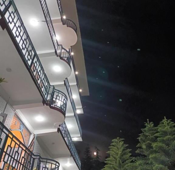 اتاق استاندارد با بالکن, Treebo Trend Shubham Nature Villa With Mountain View