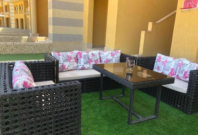 کلبه ییلاقی سوپریور یک خوابه, Aqua Caribbean Chalet Sokhna