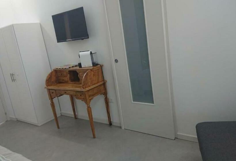 اتاق لوکس, Artemare B&b