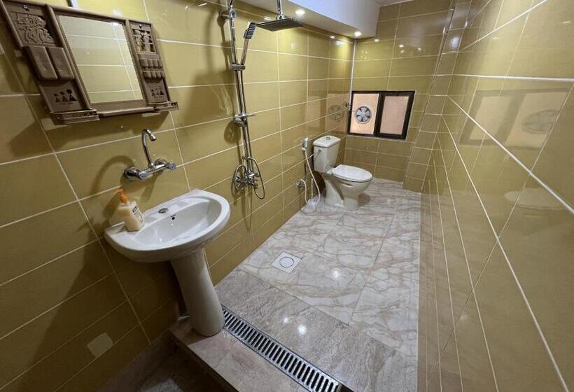 اتاق استاندارد, Z3 Hostel