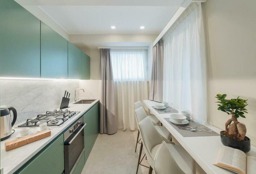 آپارتمان لوکس 1 خوابه, Naxi Suites