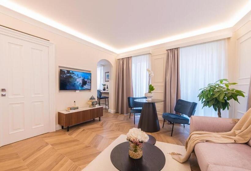 آپارتمان 1 خوابه با بالکن, Naxi Suites