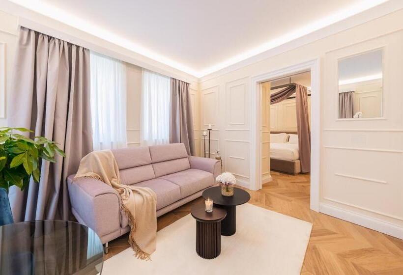 آپارتمان 1 خوابه با بالکن, Naxi Suites
