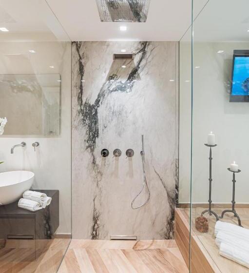 آپارتمان 1 خوابه با بالکن, Naxi Suites