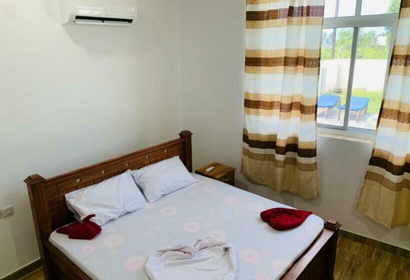 اتاق استاندارد با چشم‌انداز استخر, Villa Liam B&b Kiwengwa Zanzibar