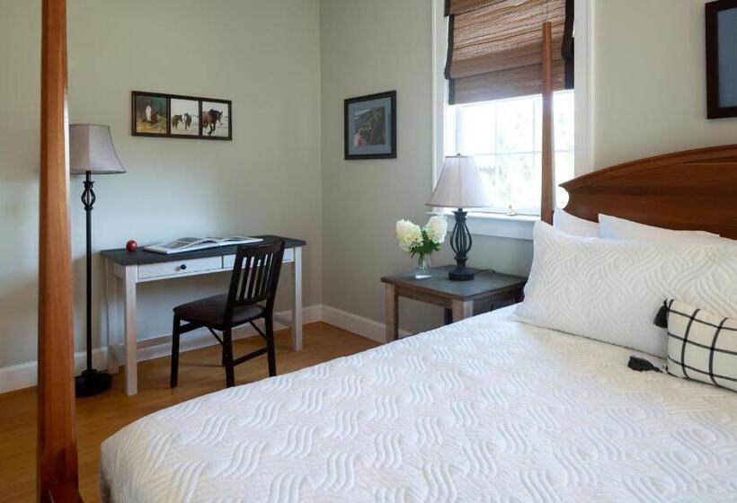 اتاق استاندارد با تخت بزرگ برای معلولان, Apple Pony Inn
