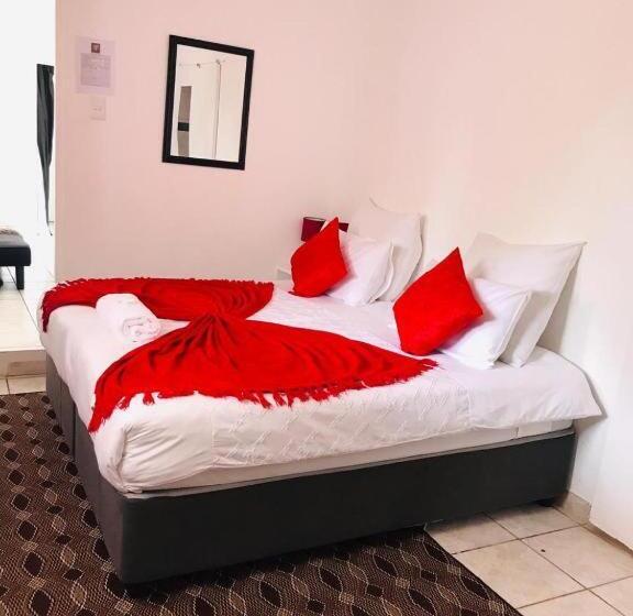 اتاق استاندارد, Dwengu Guest House