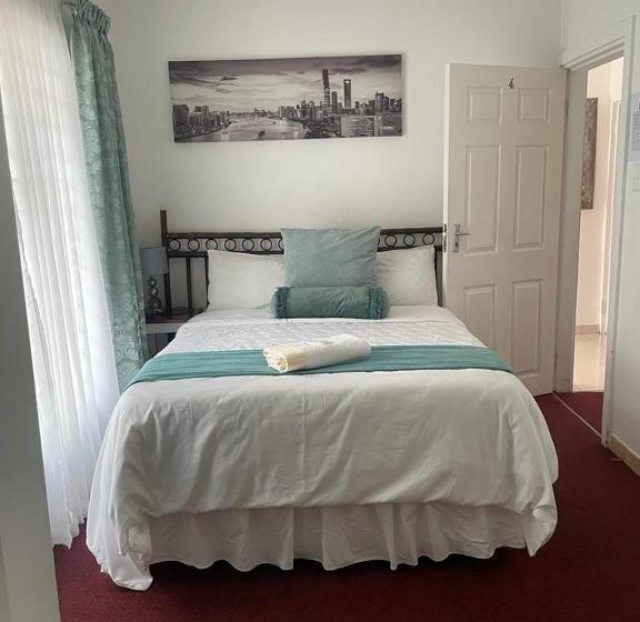 اتاق استاندارد, Dwengu Guest House