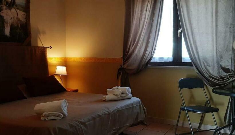 اتاق استاندارد سه نفره, La Vecchia Fattoria