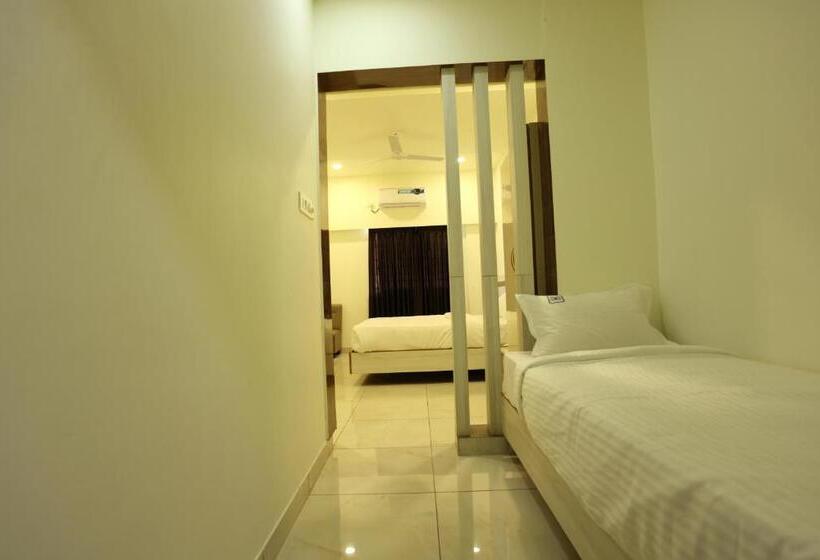 اتاق لوکس سه تخته, Sigma Suites