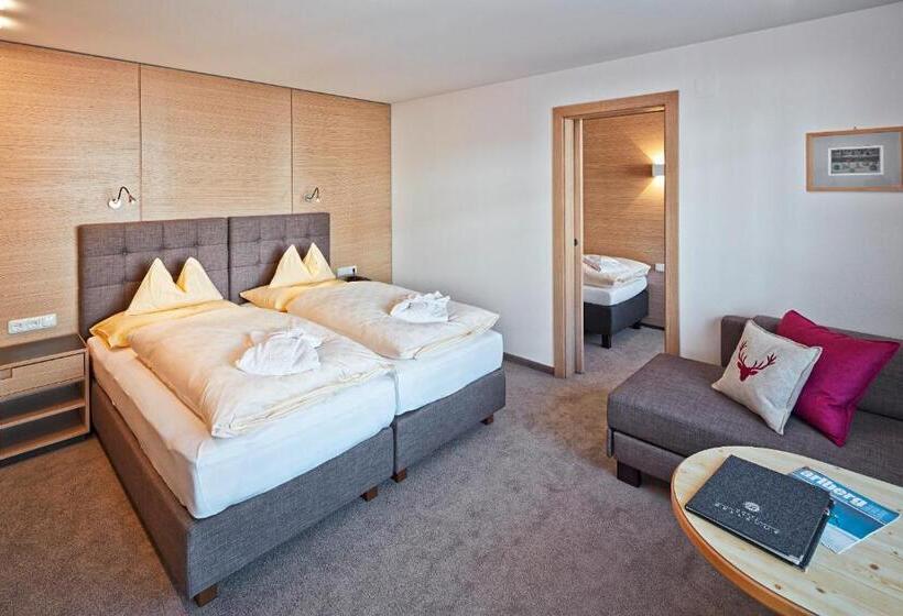 اتاق استاندارد سه نفره, Chalet Bellevue