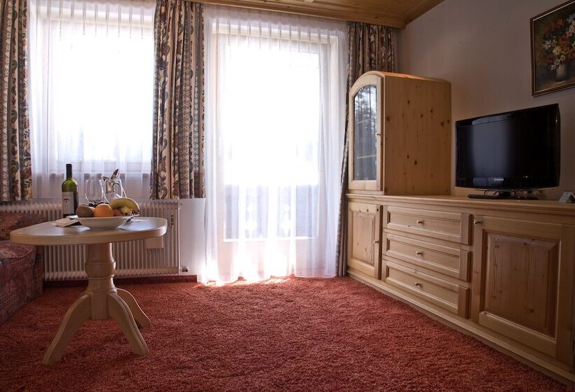 اتاق استاندارد با چشم‌انداز کوهستان, Chalet Bellevue