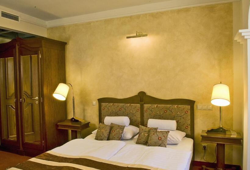 سوییت سوپریور, Amira Boutique Hotel Hévíz Wellness & Spa