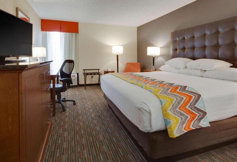 Quarto Deluxe Cama King, Drury Inn & Suites Columbia Stadium Boulevard