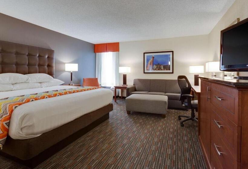 Quarto Deluxe Cama King, Drury Inn & Suites Columbia Stadium Boulevard