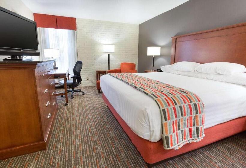 اتاق لوکس با تخت بزرگ, Drury Inn & Suites Joplin